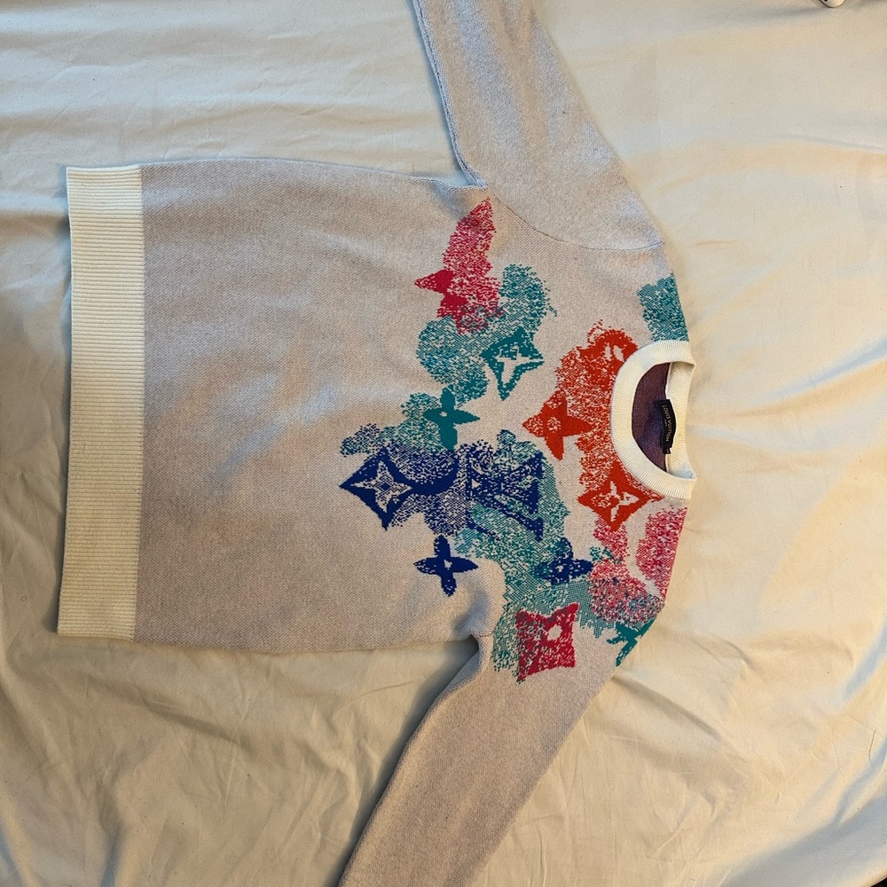 Colorful Patterned Sweater - Picture 3 of 4